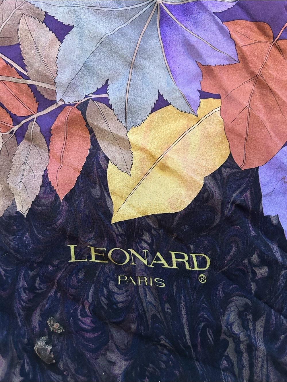 Leonard Paris Original 100% silk large scarf - Picture 2 of 6